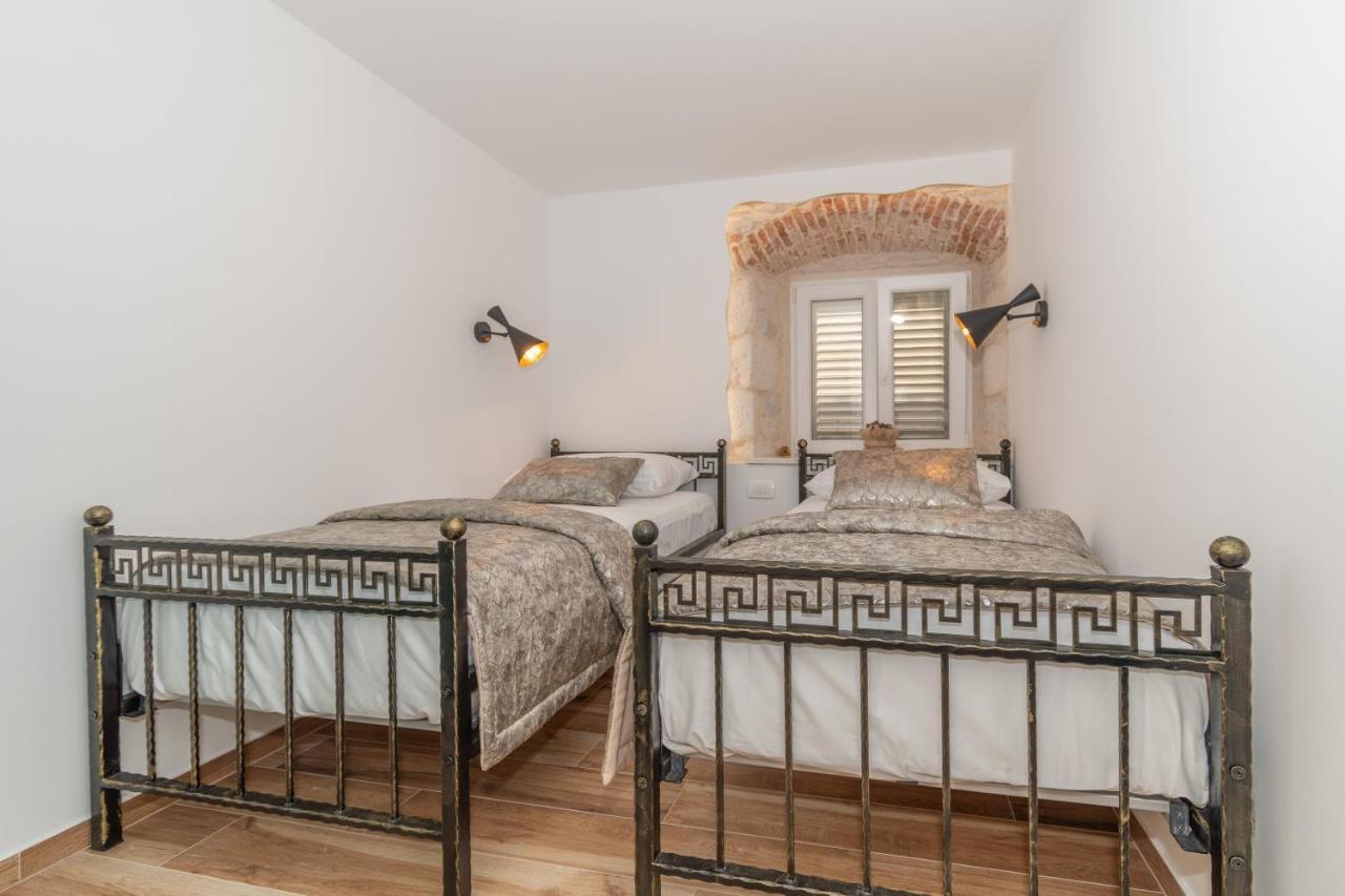 Ivka Makarska - Modern And Luxurious Oldtown Apartament Exterior foto